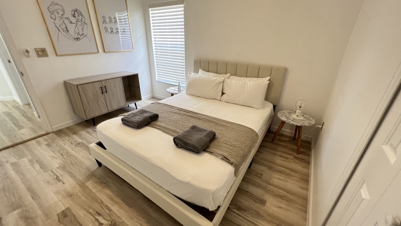 Photo of Bedroom in Creekside