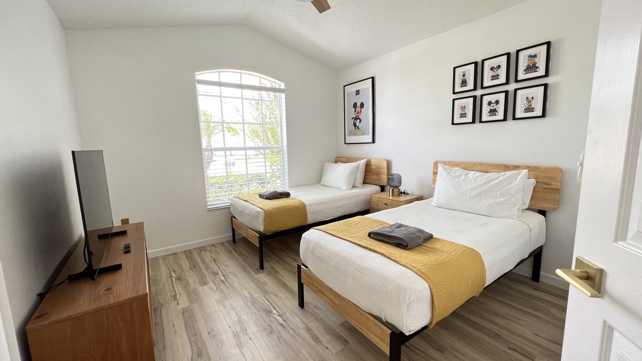 Photo of Bedroom in Creekside