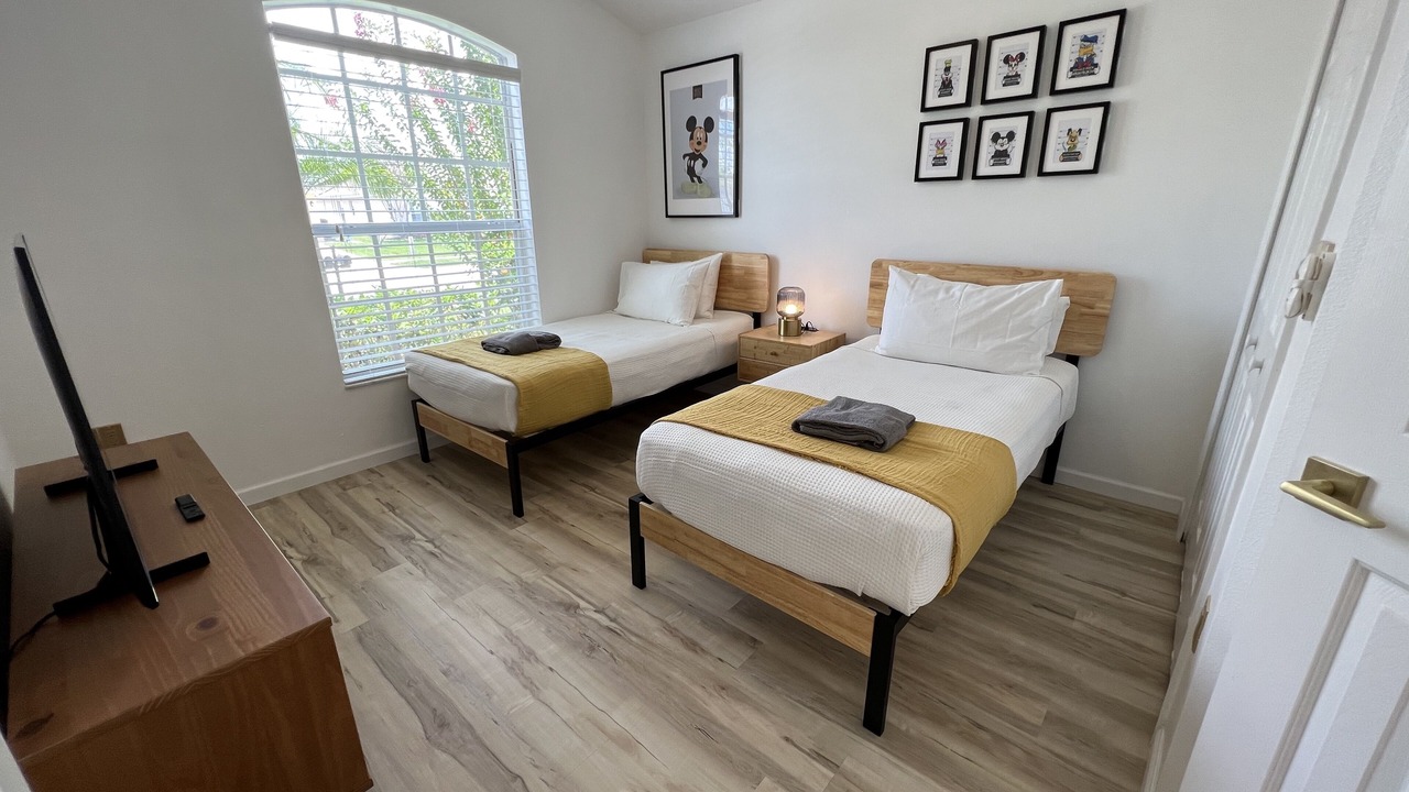 Photo of Bedroom in Creekside