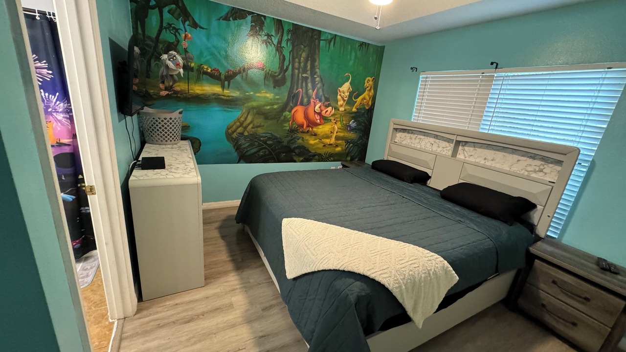 Photo of Bedroom in Crestwynd Bay
