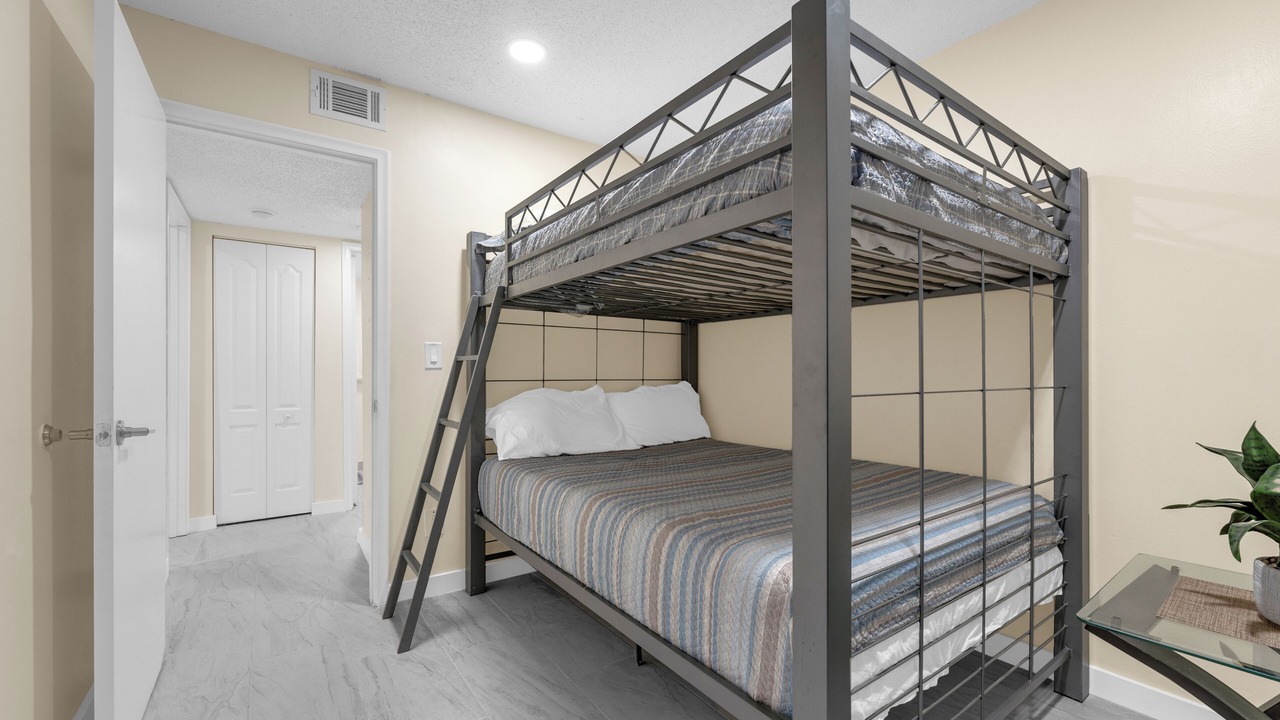 Photo of Bedroom in Ventura
