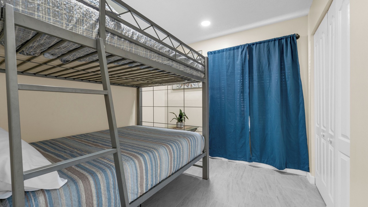 Photo of Bedroom in Ventura