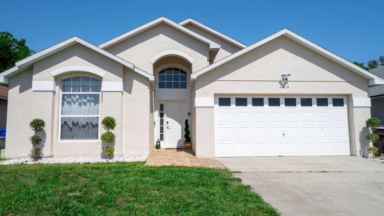 Photo of Outdoor in Lakeside Estates