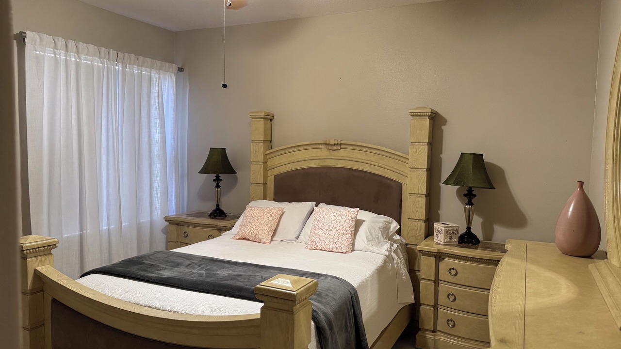 Photo of Bedroom in Buena Ventura Lakes