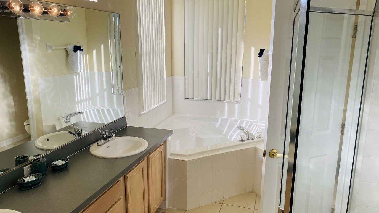 Photo of Bathroom in Calabay Parc