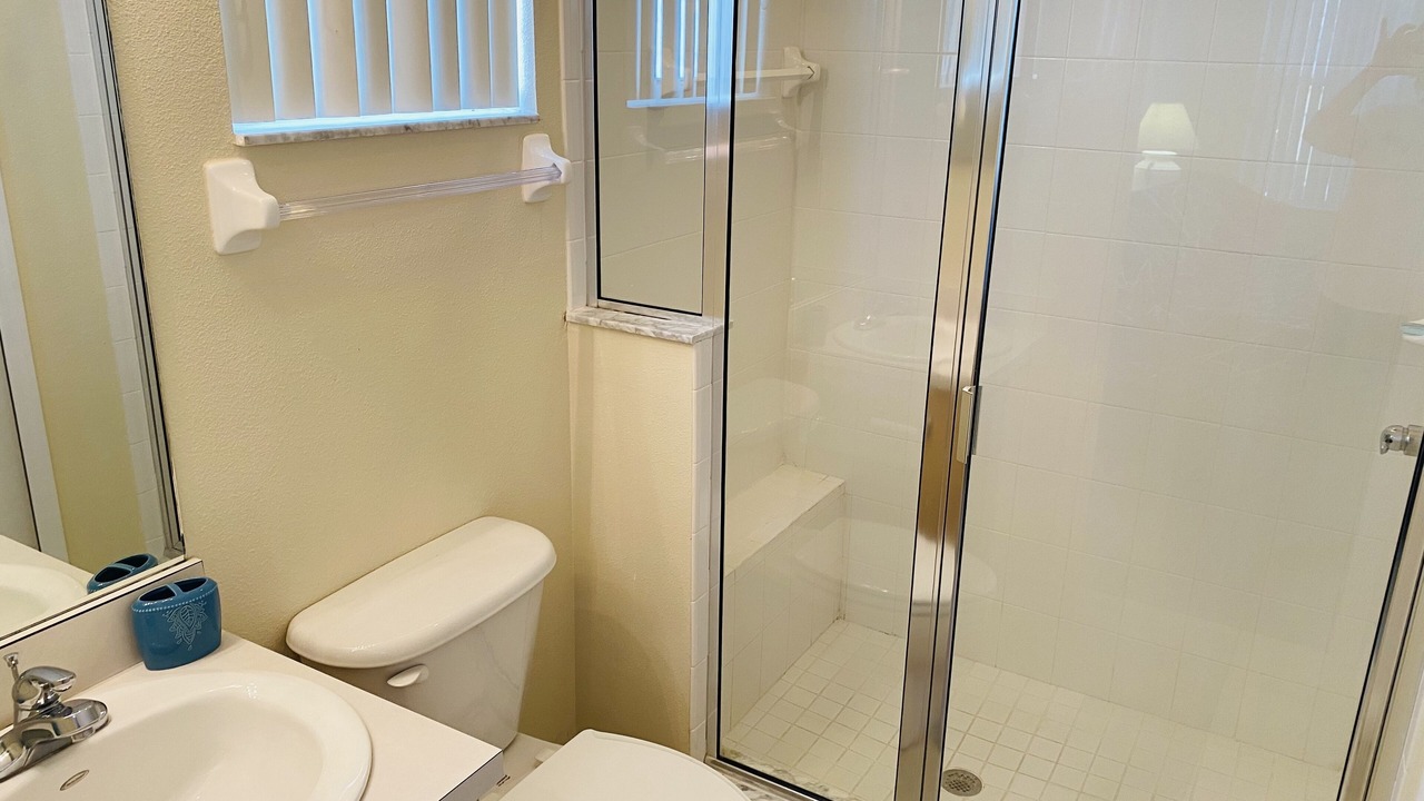 Photo of Bathroom in Calabay Parc