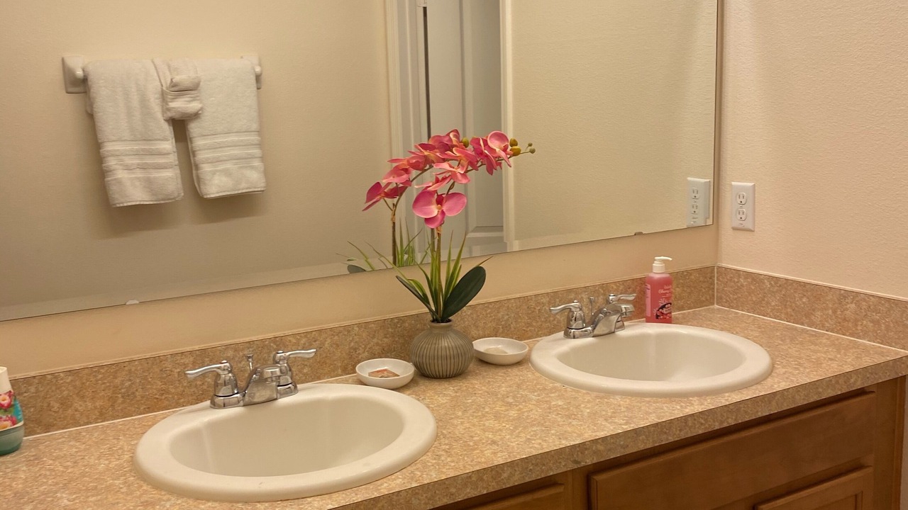Photo of Bathroom in Cypress Pointe