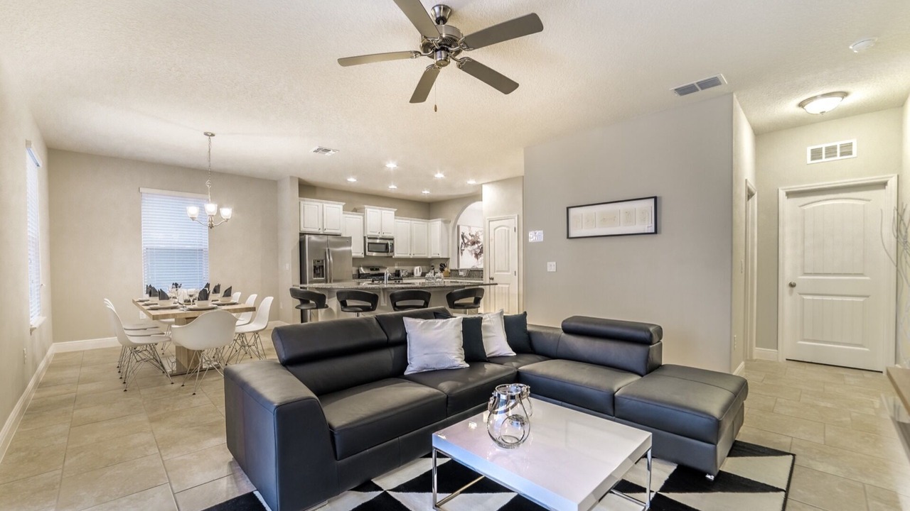 Photo of Livingroom in Loughman
