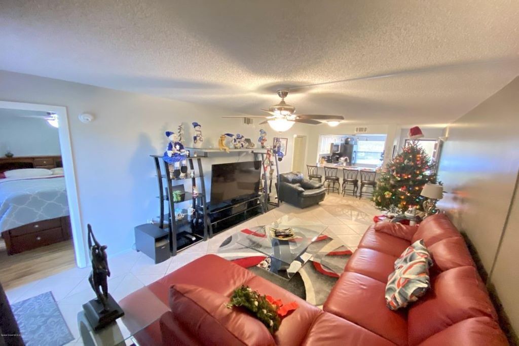 Photo of Livingroom in Ventura