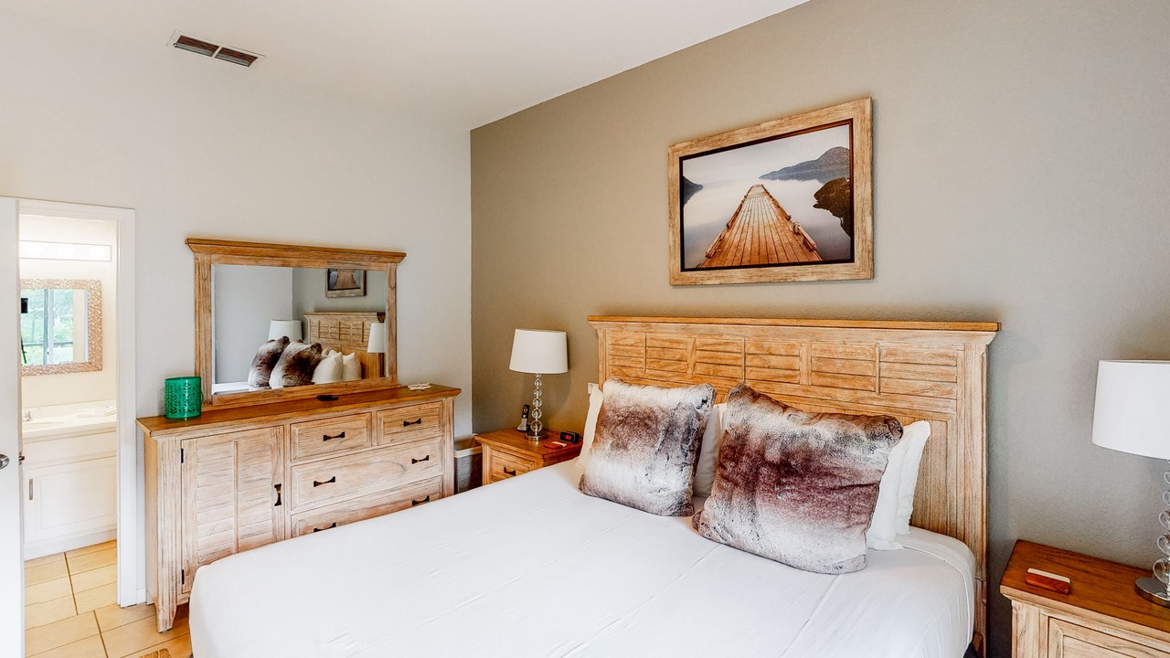 Photo of Bedroom in Bahama Bay