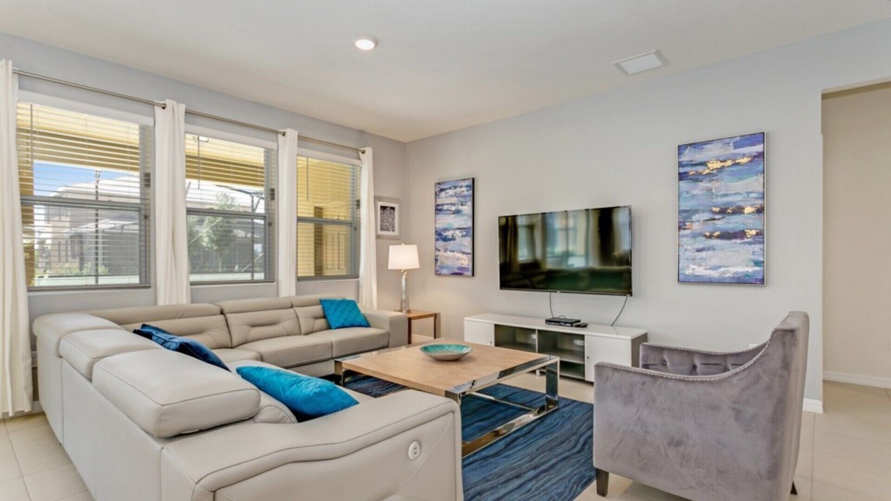 Photo of Livingroom in Loughman