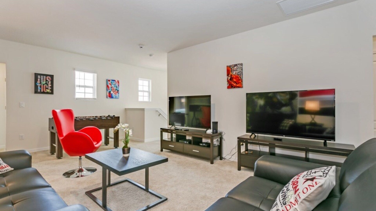 Photo of Livingroom in Loughman