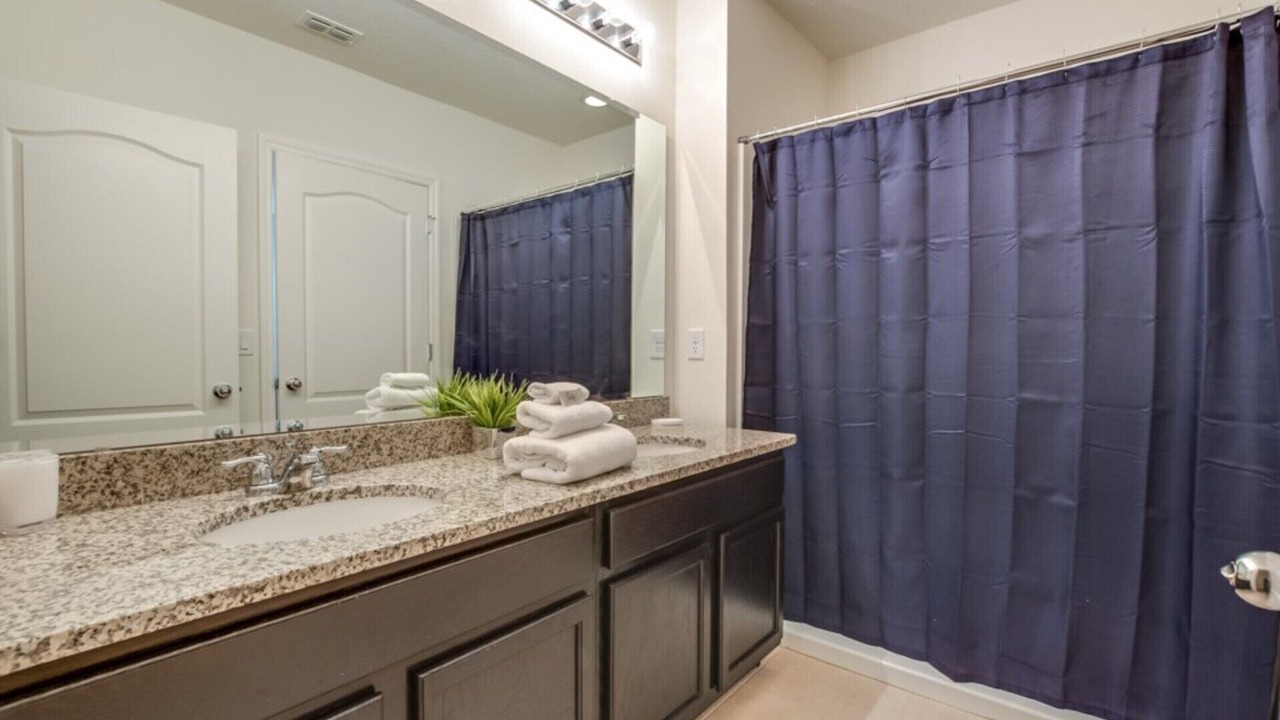 Photo of Bathroom in Loughman