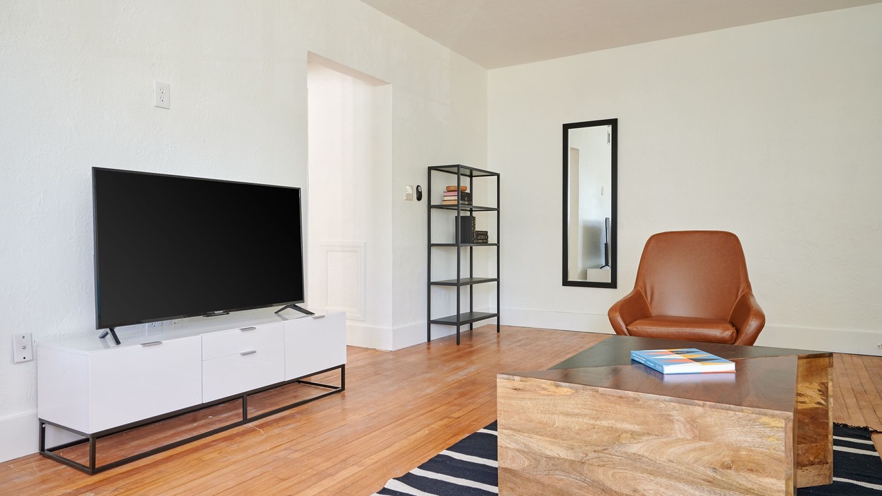 Photo of Livingroom in Lake Cherokee