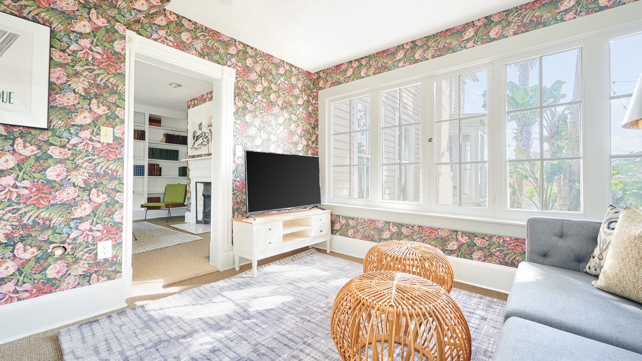 Photo of Livingroom in Lake Cherokee