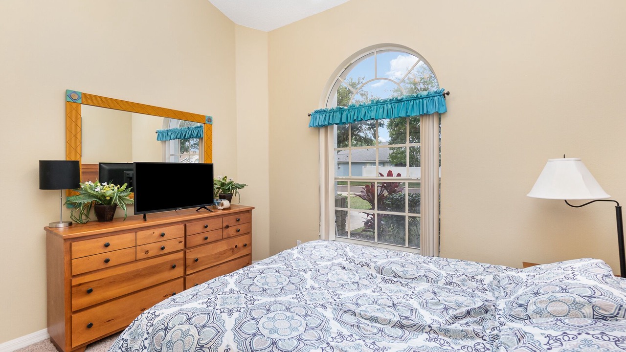 Photo of Others in Orange Tree