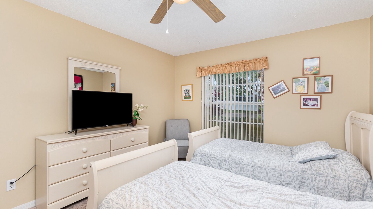 Photo of Others in Orange Tree