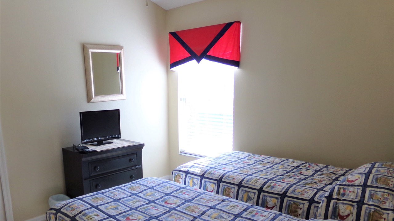 Photo of Others in Orange Tree