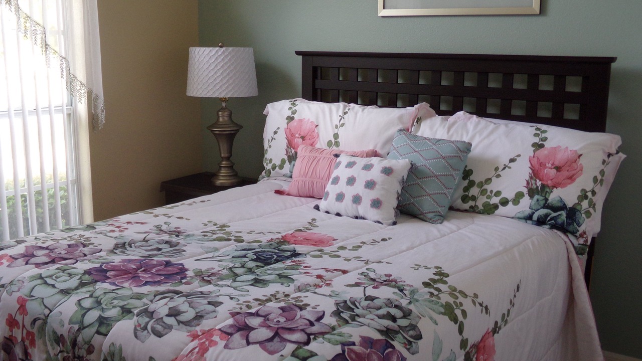 Photo of Others in Orange Tree