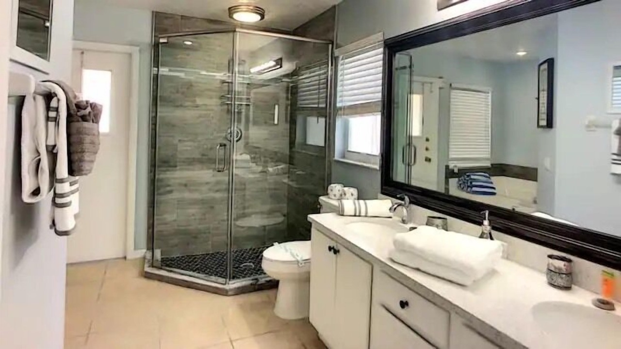 Photo of Bathroom in Indian Ridge