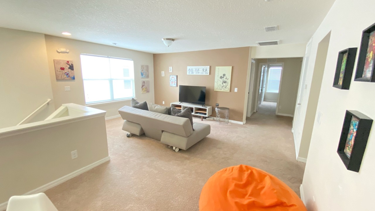 Photo of Livingroom in West Haven