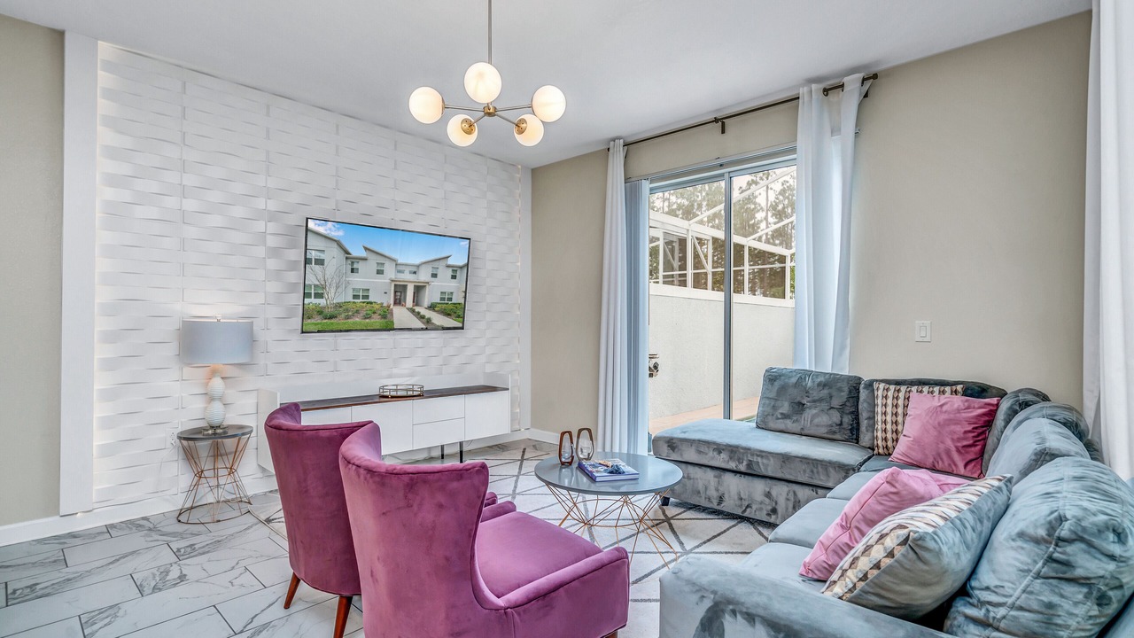 Photo of Livingroom in Florida Center North