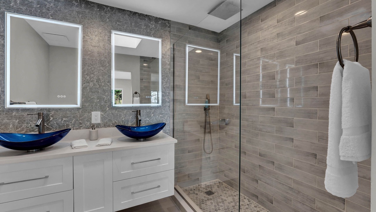 Photo of Bathroom in Florida Center