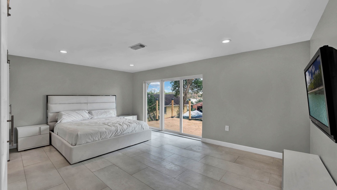 Photo of Bedroom in Florida Center