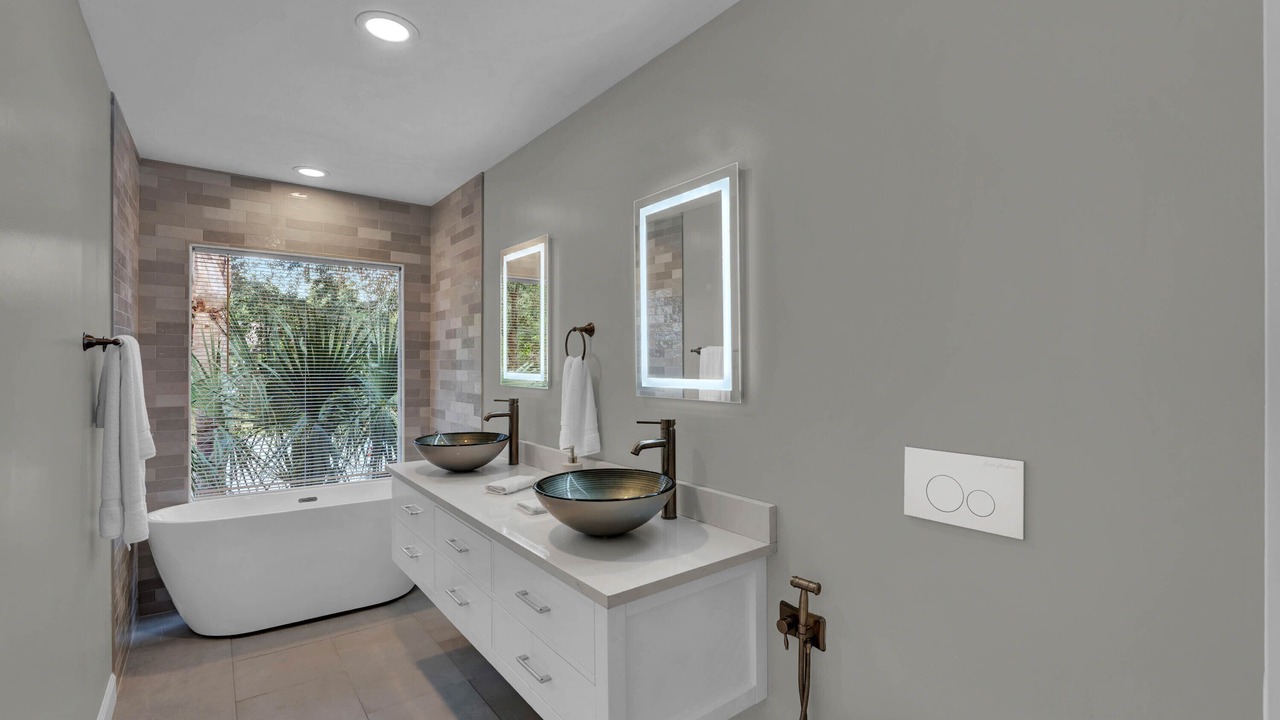 Photo of Bathroom in Florida Center