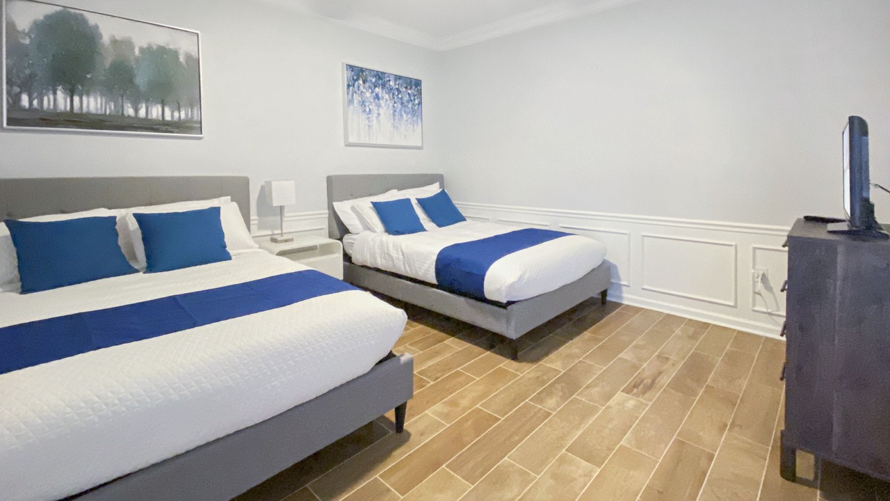 Photo of Bedroom in Florida Center