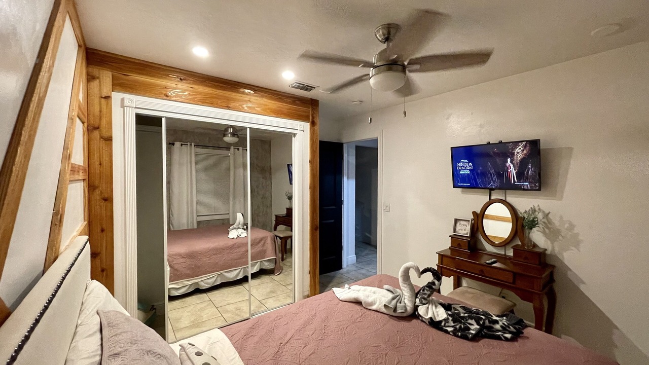 Photo of Bedroom in Mill Run