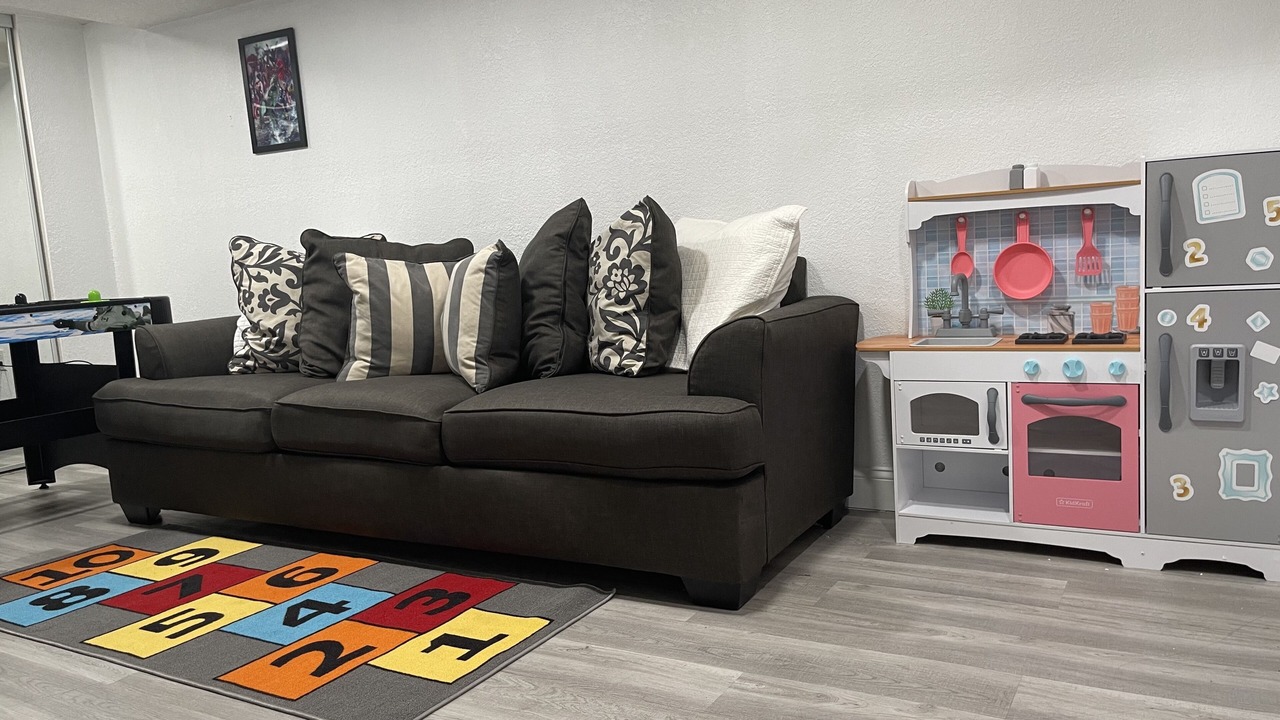 Photo of Livingroom in Mill Run