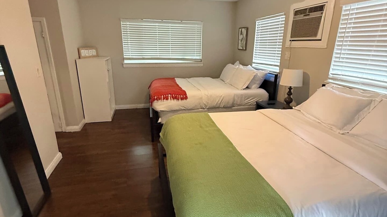 Photo of Bedroom in Englewood Park