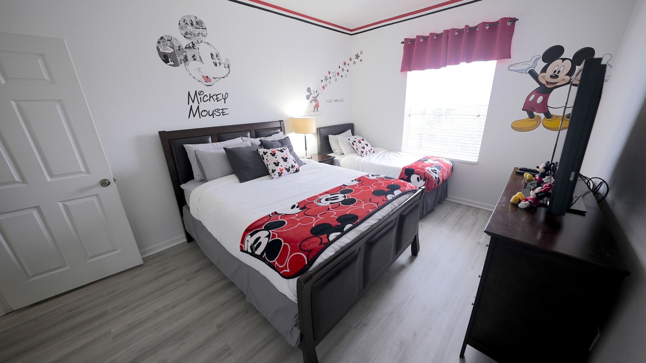 Photo of Bedroom in Crestwynd Bay