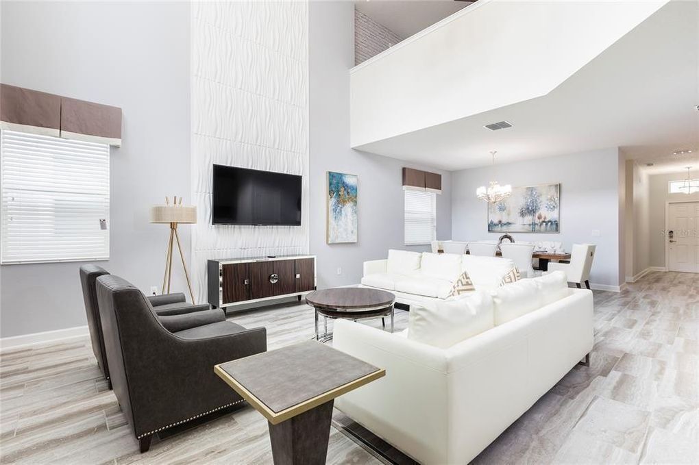 Photo of Livingroom in Davenport