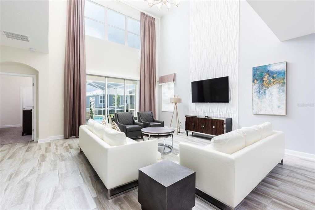 Photo of Livingroom in Davenport