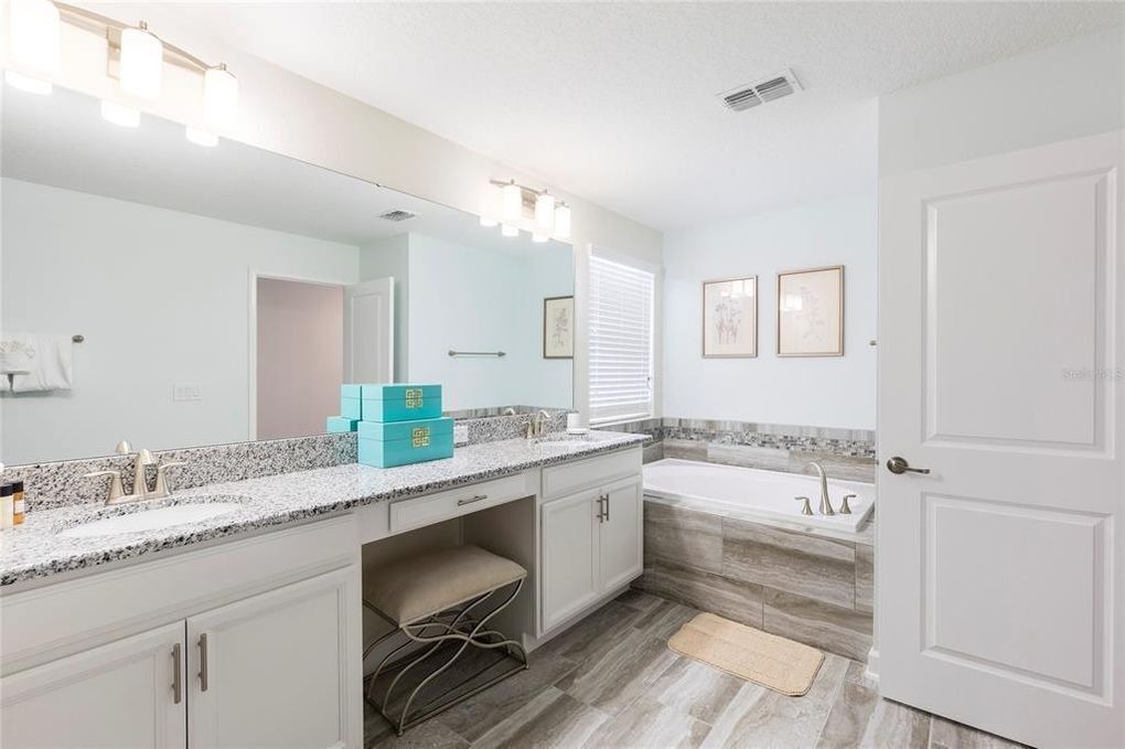 Photo of Bathroom in Davenport