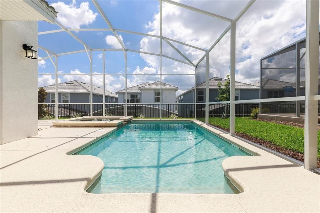Photo of Outdoor in Davenport