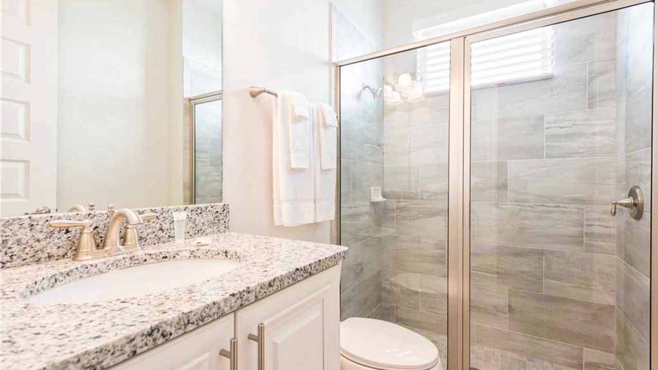 Photo of Bathroom in Reunion