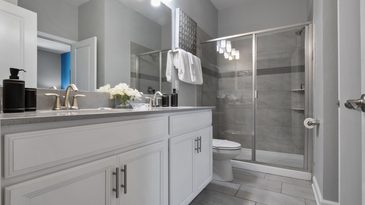 Photo of Bathroom in Davenport