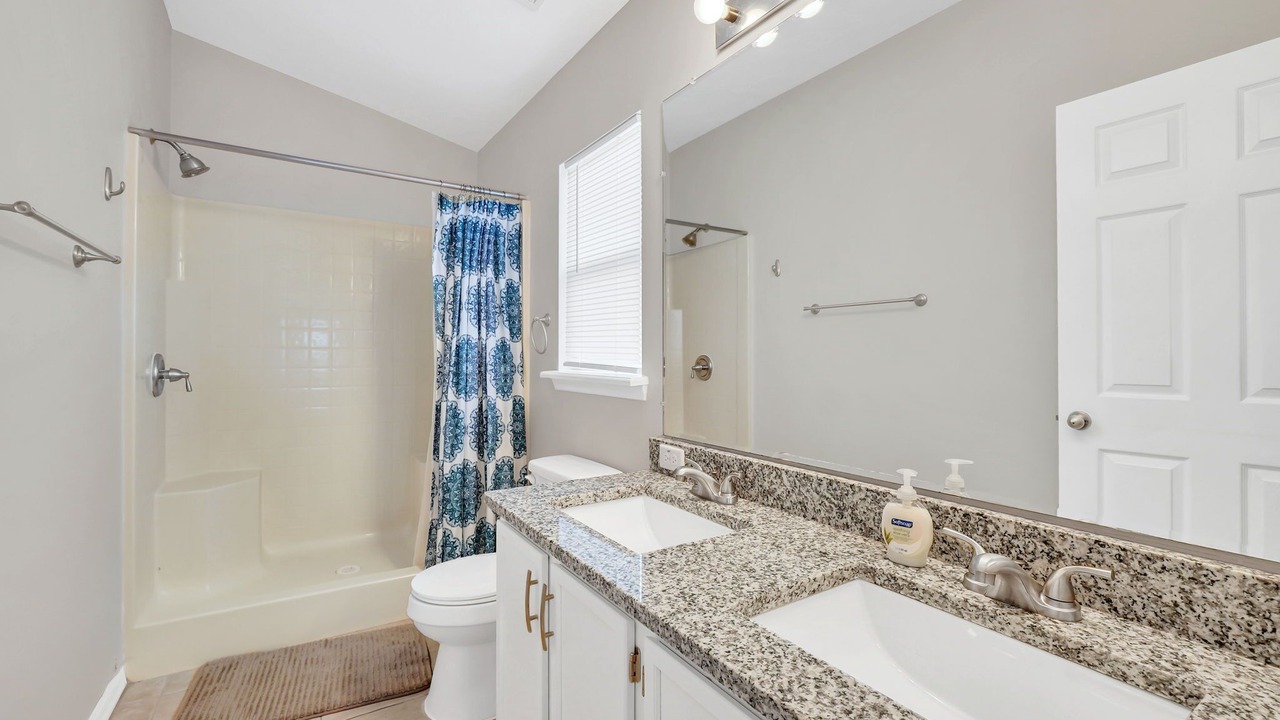 Photo of Bathroom in Clear Creek