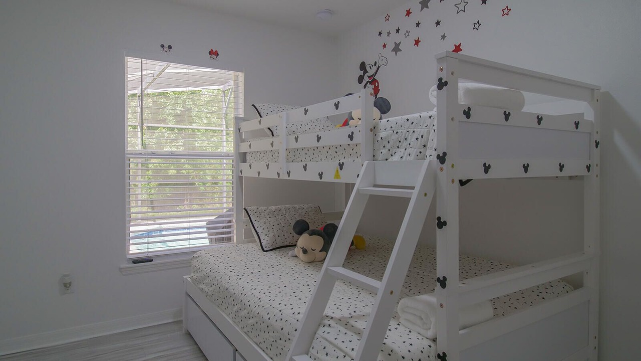 Photo of Bedroom in Sandy Ridge