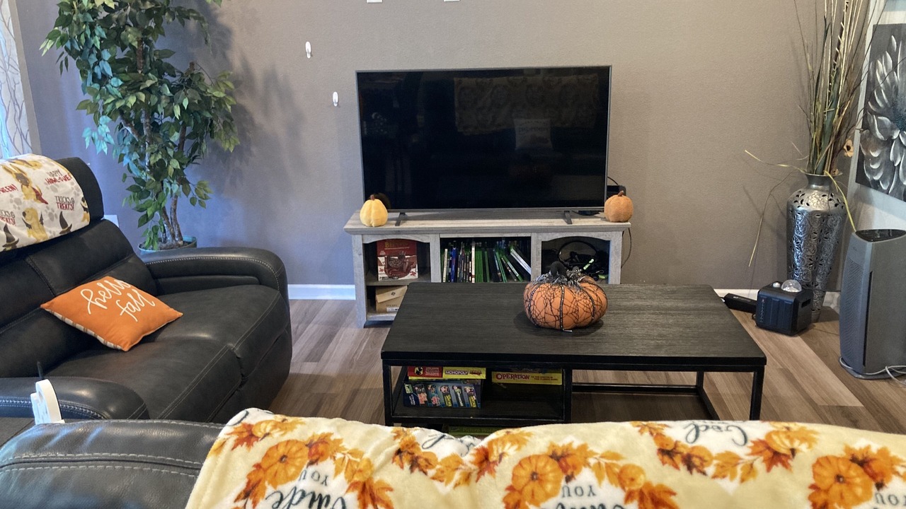 Photo of Livingroom in Sunridge Woods
