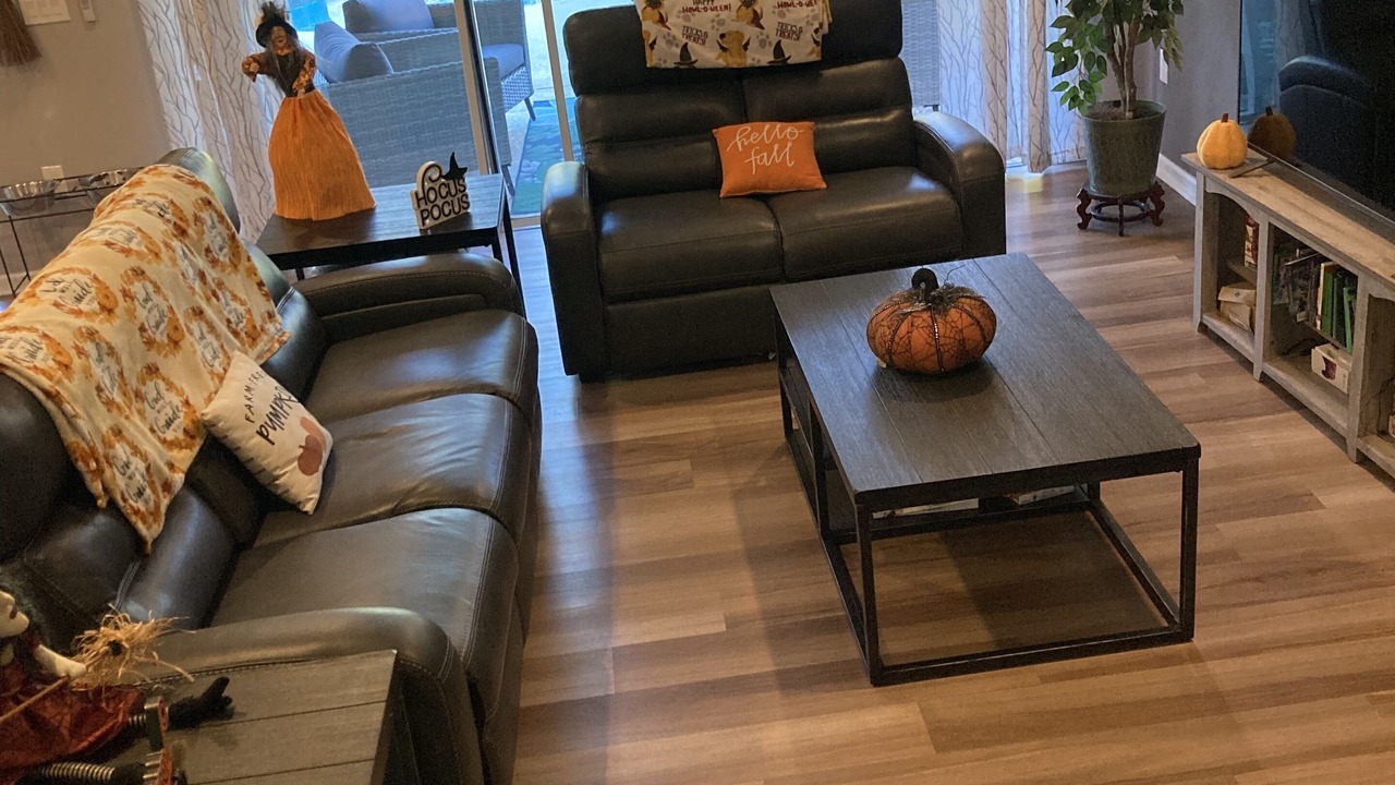 Photo of Livingroom in Sunridge Woods