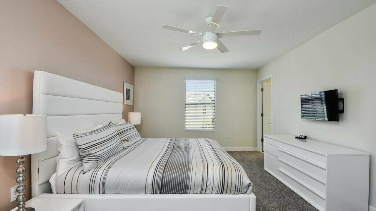 Photo of Bedroom in Sunridge Woods