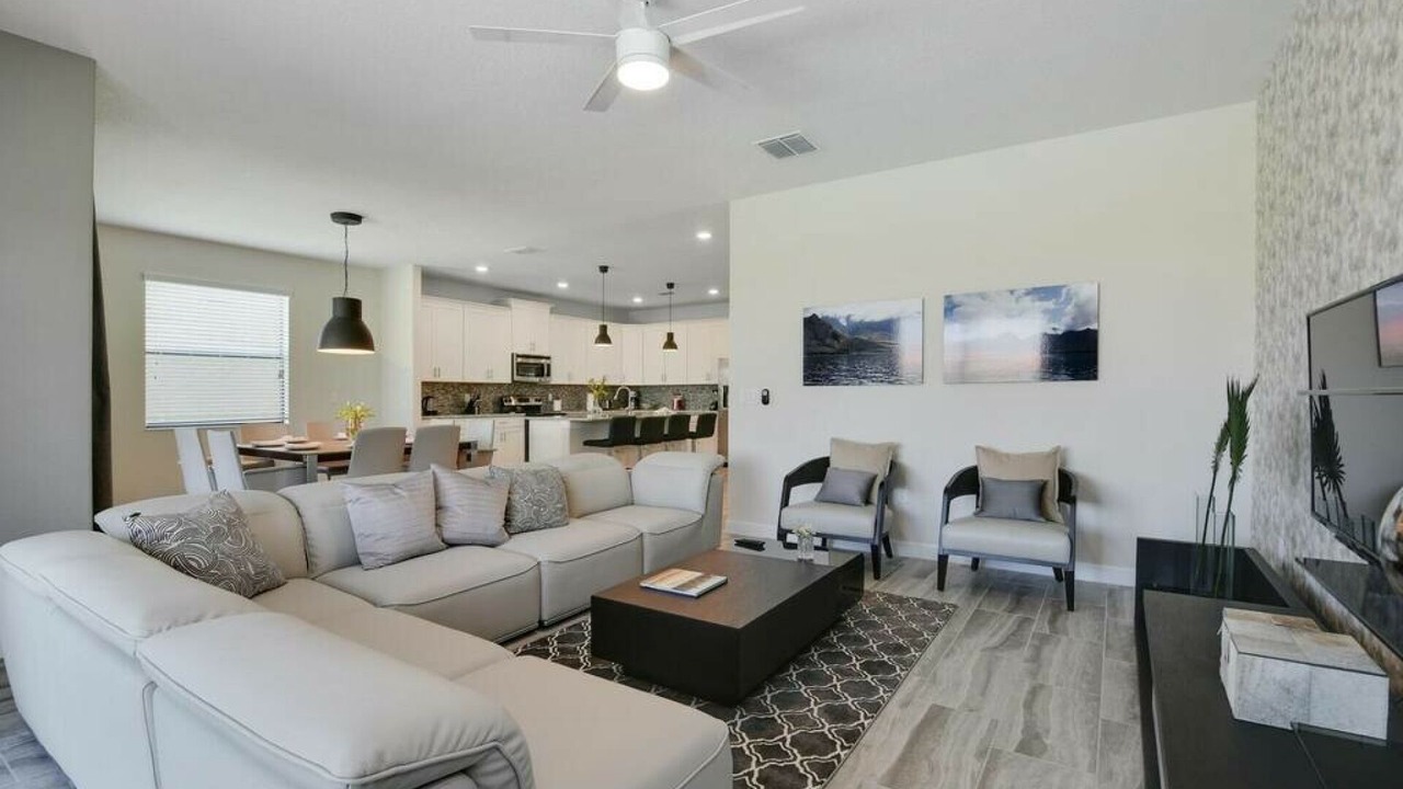 Photo of Livingroom in Sunridge Woods