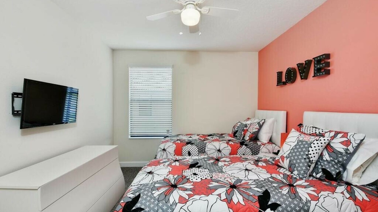 Photo of Bedroom in Sunridge Woods