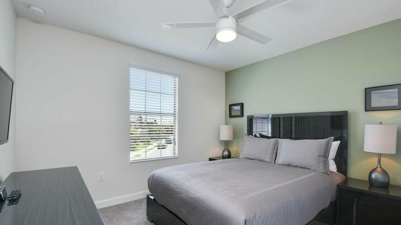 Photo of Bedroom in Sunridge Woods