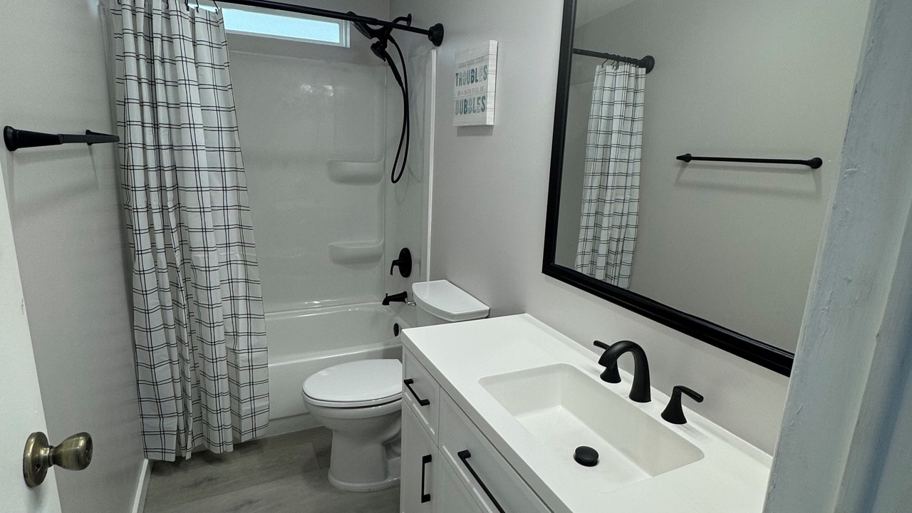Photo of Bathroom in Vista del Lago