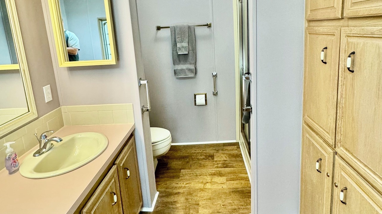 Photo of Bathroom in Vista del Lago